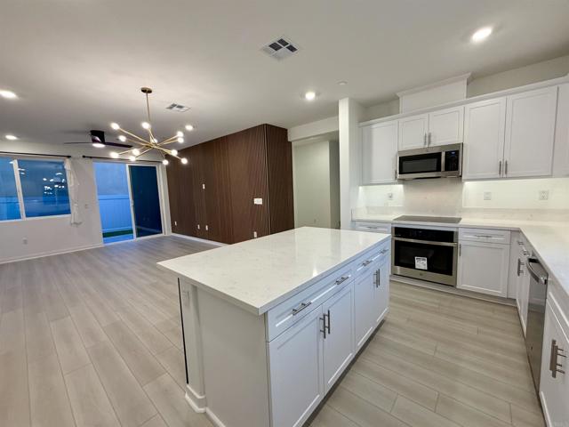 Detail Gallery Image 11 of 32 For 31416 Lolite Dr, Winchester,  CA 92596 - 3 Beds | 2/1 Baths