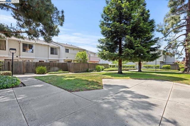 4037 Lana Terrace, Fremont CA: https://media.crmls.org/mediaz/459c4ad6-effb-4d80-92f2-aefc4eb969ab.jpg