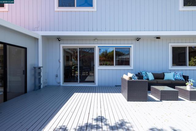 Image 47 of 60 For 310 Trestle Glen Court