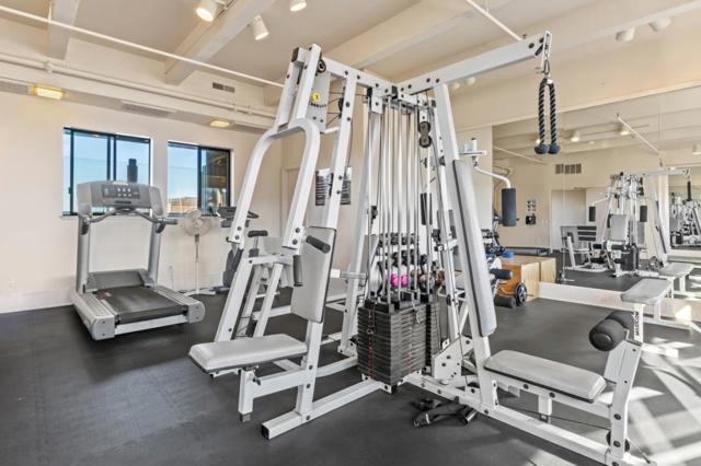 1 Surf Way, Monterey CA: https://media.crmls.org/mediaz/459e6e33-6a05-4c08-97ab-e344d913f7a2.jpg