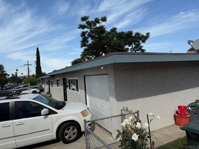 250 E 14th Avenue, Escondido CA: https://media.crmls.org/mediaz/459f2884-8fa3-4235-8e47-b656027745eb.jpg