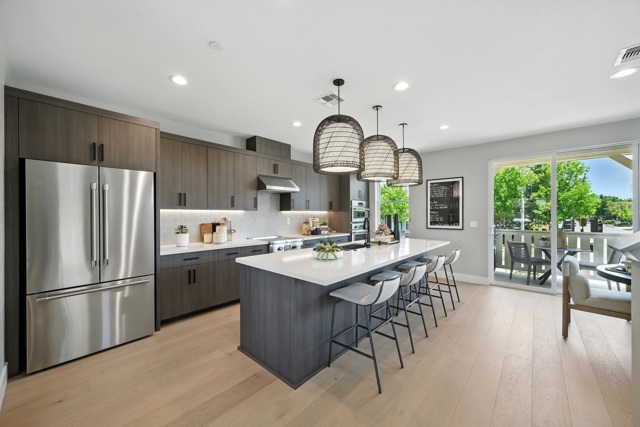 Image 12 of 36 For 4723 Marengo Common