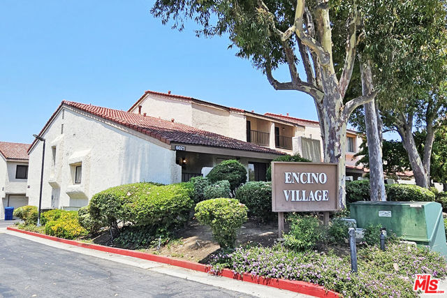 18130 Oxnard Street, Tarzana CA: https://media.crmls.org/mediaz/45a0fabe-605d-4579-82f9-0215012f6bc1.jpg
