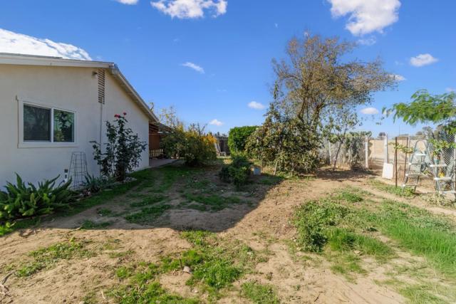 13183 Enid Drive, Waterford CA: https://media.crmls.org/mediaz/45a16f0e-38ee-491d-a553-c31d5b14d430.jpg