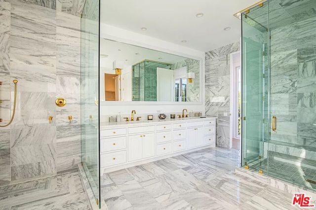 12509 W Sunset Boulevard, Los Angeles CA: https://media.crmls.org/mediaz/45a1ab6f-3577-4eb8-b4e4-d598512ff664.jpg
