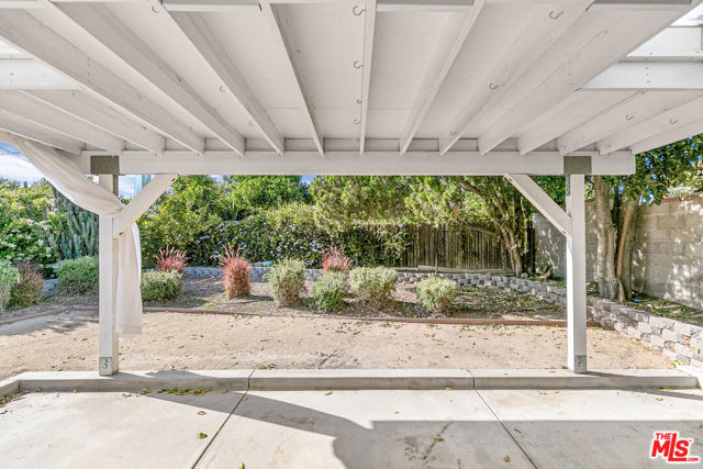14139 Gault Street, Van Nuys CA: https://media.crmls.org/mediaz/45a231d9-2042-4419-8be1-d88fa81487d5.jpg