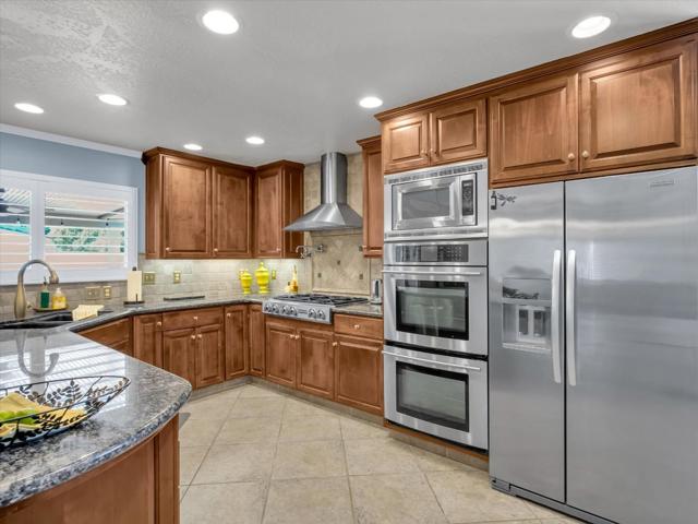 2259 S Ham Lane, Lodi CA: https://media.crmls.org/mediaz/45a27bca-5ce9-4cc6-bbf4-5862efedec69.jpg