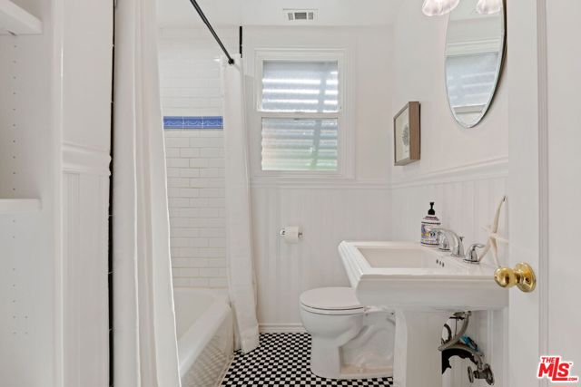 2965 Calle Noguera, Santa Barbara CA: https://media.crmls.org/mediaz/45a27deb-52ae-43f1-8d48-e87c2fba05de.jpg