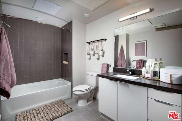 Virtually staged model home ph