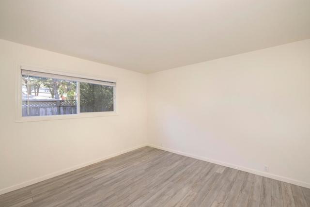 551 4th Street, Montara CA: https://media.crmls.org/mediaz/45a32fa8-6d22-4118-ba0b-1a86595092f1.jpg