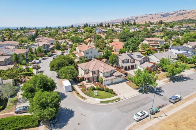 6307 Hematite Court, San Jose CA: https://media.crmls.org/mediaz/45a35f52-e5da-4417-8dee-04903aece428.jpg