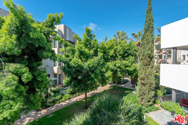 Image 9 of 33 For 5821 Lantern Court