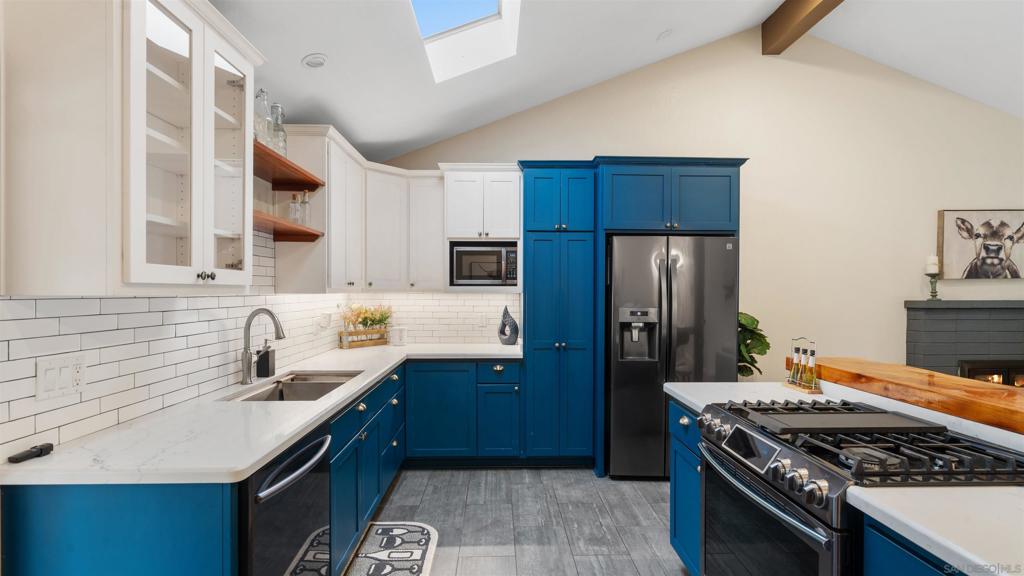 MLS #250034913SD image #15