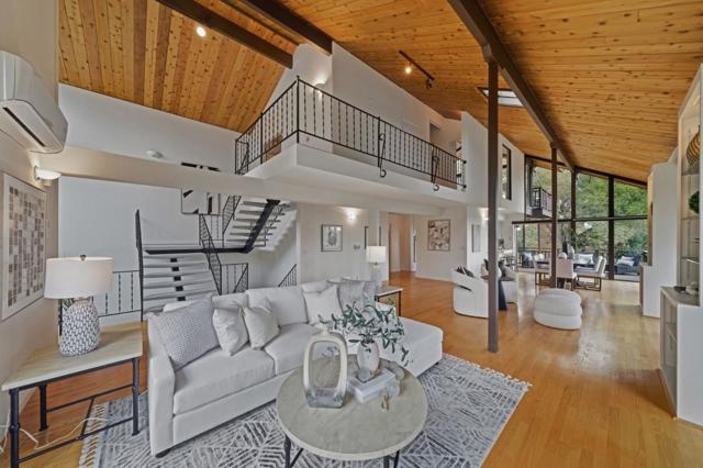 435 Golden Oak Drive, Portola Valley CA: https://media.crmls.org/mediaz/45a4e5a4-db65-49fe-815e-44dca635dd54.jpg