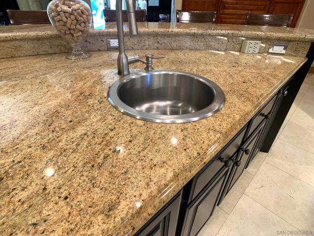 1445 Terracita Ln, Alpine CA: https://media.crmls.org/mediaz/45a5af53-5fea-483f-a297-904690068482.jpg