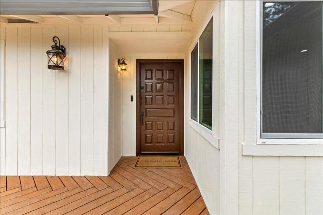 7183 Tustin Road, Salinas CA: https://media.crmls.org/mediaz/45a65168-7df6-4159-9ad8-f360b54d1bd2.jpg