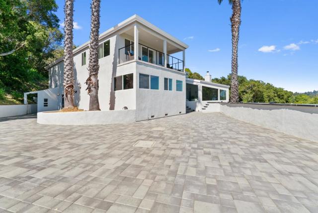 532 Moonrise Lane, Aptos CA: https://media.crmls.org/mediaz/45a68f2f-e586-4374-8937-f7bff3f23a19.jpg