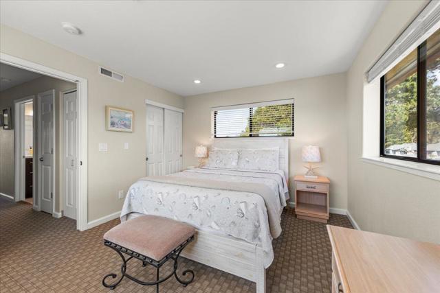 29 Seascape Resort Drive, Aptos CA: https://media.crmls.org/mediaz/45a7ac06-b7be-4d3d-8390-91180d1cbbe0.jpg