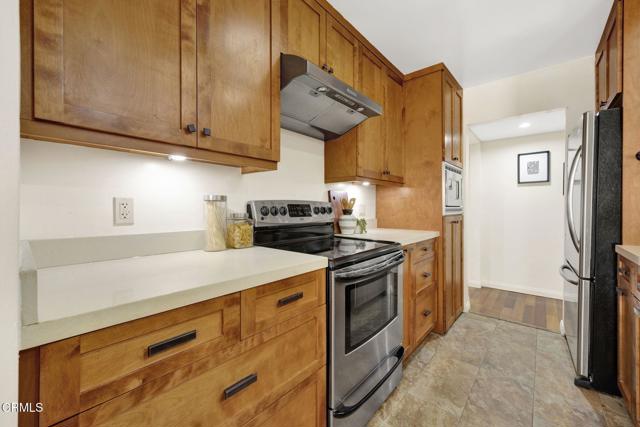 1127 E Del Mar Boulevard, Pasadena CA: https://media.crmls.org/mediaz/45a87676-bf5f-4d48-809c-776c20d02adb.jpg