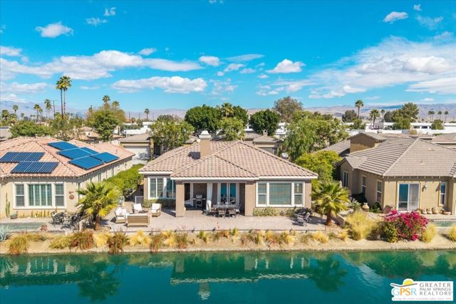 109 Shoreline Drive, Rancho Mirage CA: https://media.crmls.org/mediaz/45a8b1ab-a930-44ff-8360-309cec97fd6e.jpg