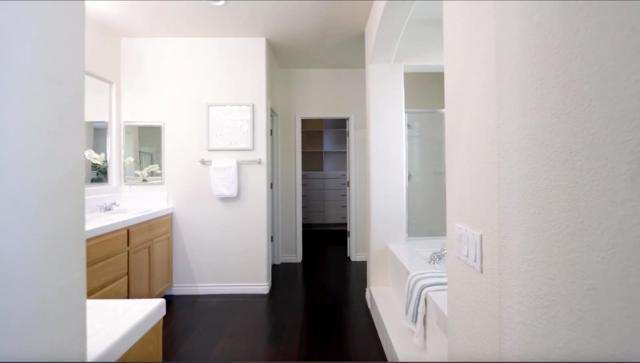 2559 Neptune Court, Tracy CA: https://media.crmls.org/mediaz/45a8e2c5-6d3f-4ccf-8442-f8116b7f8191.jpg
