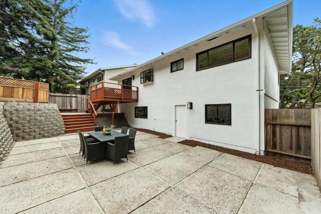 1527 Terra Nova Boulevard, Pacifica CA: https://media.crmls.org/mediaz/45a91e0c-fe86-472b-9b9c-14b7571b2f9c.jpg