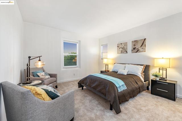 4576 Benton St, Antioch CA: https://media.crmls.org/mediaz/45aa04ee-a139-4172-97b5-ce5ed22ba1f3.jpg