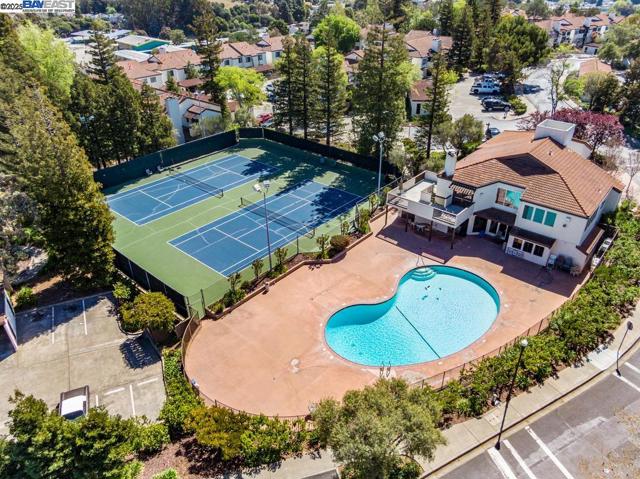 21228 Gary Dr, Hayward CA: https://media.crmls.org/mediaz/45aa18f5-19c7-429d-92bb-b09d19133fc2.jpg