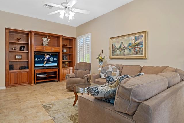 Image 16 of 28 For 78638 Sunrise Canyon Avenue