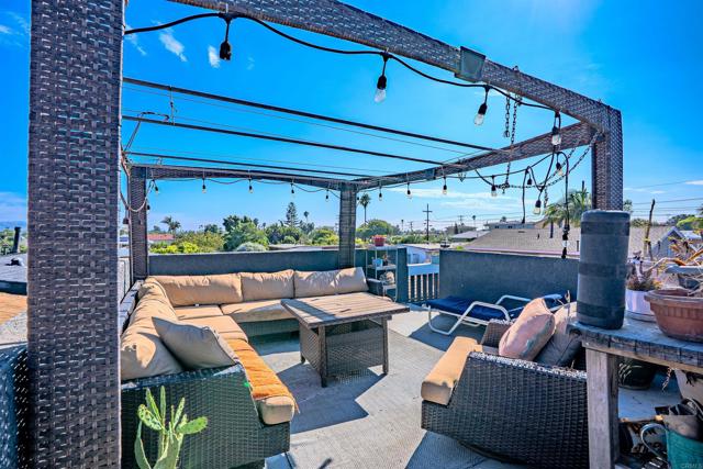 Detail Gallery Image 17 of 27 For 1016 Delaware St, Imperial Beach,  CA 91932 - 4 Beds | 2/1 Baths