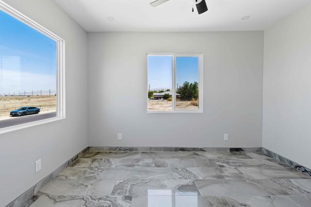 72420 Windlass Drive, Mecca CA: https://media.crmls.org/mediaz/45aaecfd-d21d-41fa-ba43-d70e3f6f29f1.jpg