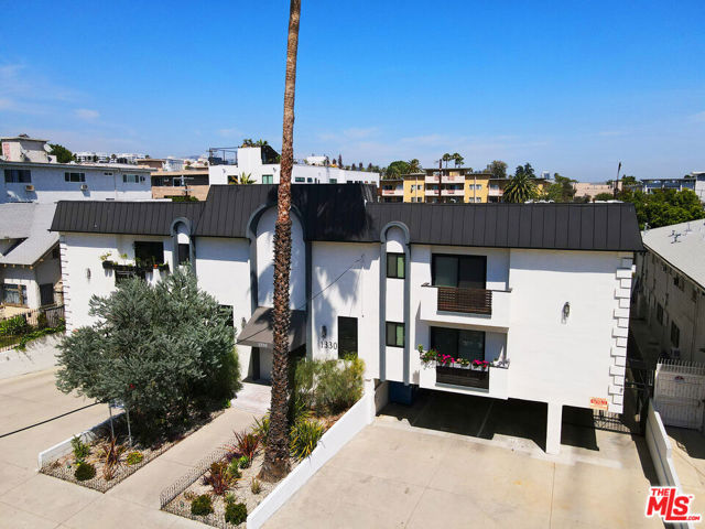 1330 MARTEL Avenue, Los Angeles, California 90046, ,Residential Income,For Sale,MARTEL,22156071