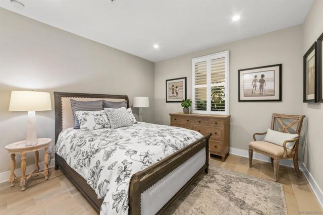 Image 21 of 28 For 1101 1st St  113