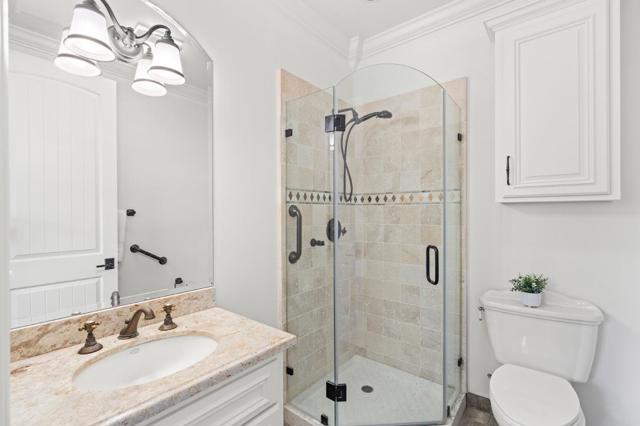 400 Alameda, San Carlos CA: https://media.crmls.org/mediaz/45ac6166-7e1a-42a6-bb6a-2a53de37c36a.jpg