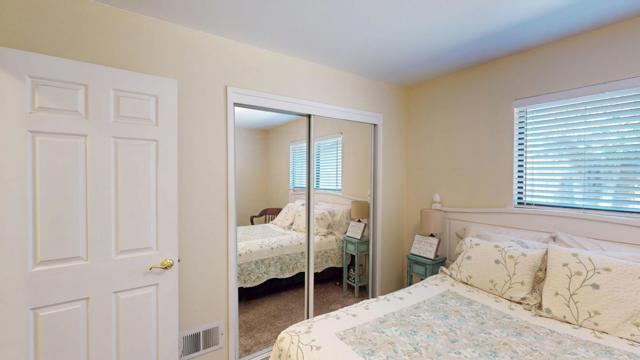 1127 Montecito Circle, Salinas CA: https://media.crmls.org/mediaz/45ac8489-c8dc-4e52-8b19-7946984b0285.jpg