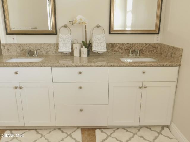 467 Sundance Street, Thousand Oaks CA: https://media.crmls.org/mediaz/45ad5c26-7461-4726-a294-9bbc0b8befc1.jpg