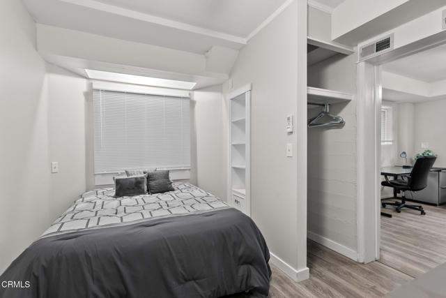 1818 New York Drive, Altadena CA: https://media.crmls.org/mediaz/45ad68b6-d77e-4228-9eb7-cc36f47d6142.jpg