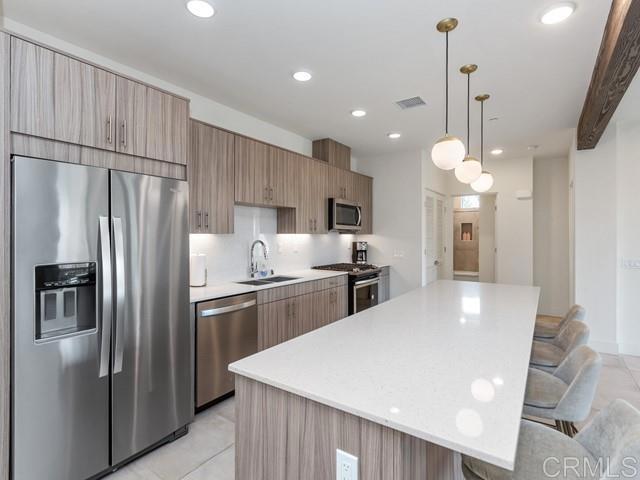 175 The Riv, Palm Springs CA: https://media.crmls.org/mediaz/45adddc0-89b4-4eec-a59d-18275d08a7a2.jpg