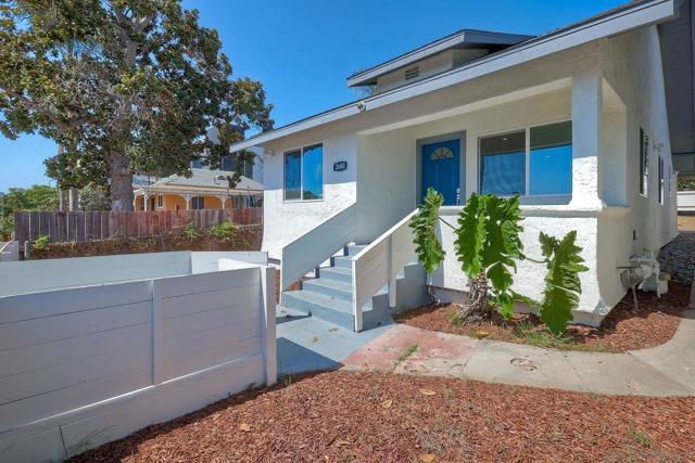 2680 L St, San Diego CA: https://media.crmls.org/mediaz/45ae6ec2-13ba-4988-acfd-6c5b6e34082e.jpg