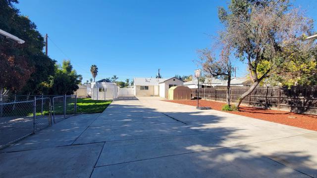 555 Grape St, El Cajon, California 92021, ,Multi-Family,For Sale,Grape St,250000902SD