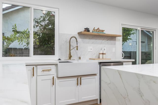 Detail Gallery Image 25 of 57 For 5166 via Portola, Oceanside,  CA 92057 - 4 Beds | 3 Baths