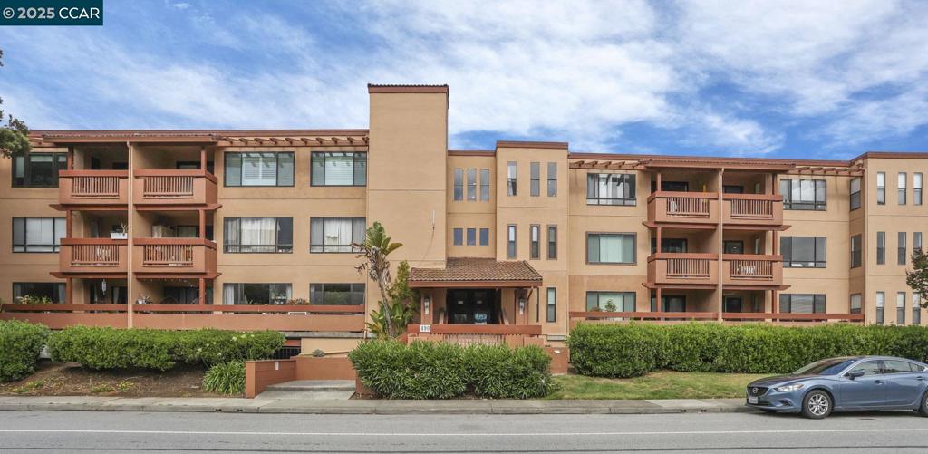 490 Mariners Island Blvd. #211