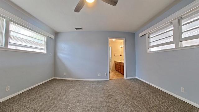 2862 Highland Drive, Carlsbad CA: https://media.crmls.org/mediaz/45b2e9e2-5875-43f1-ad5e-11e923207742.jpg
