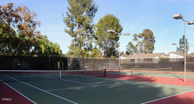 Detail Gallery Image 33 of 46 For 25702 Vista Fairways Dr, Valencia,  CA 91355 - 2 Beds | 2 Baths