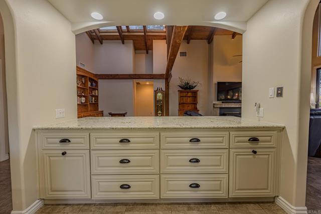 Detail Gallery Image 7 of 45 For 32202 Taupa Way, Pauma Valley,  CA 92061 - 3 Beds | 3 Baths