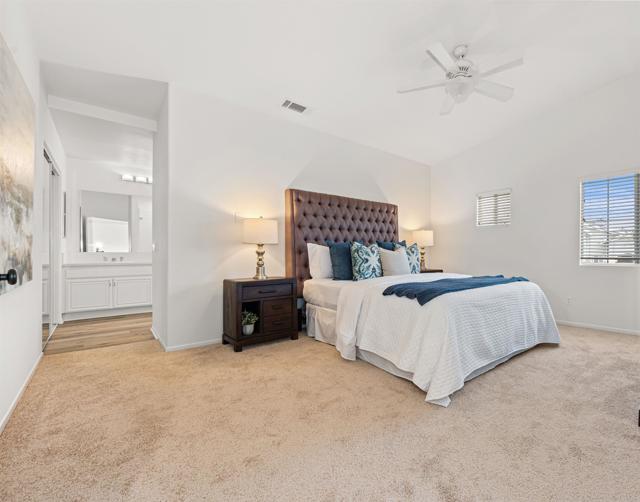 Detail Gallery Image 13 of 21 For 1173 Avenida Frontera, Oceanside,  CA 92057 - 3 Beds | 2/1 Baths