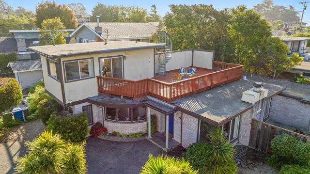 734 Seacliff Drive, Aptos CA: https://media.crmls.org/mediaz/45b80586-aa11-401e-b292-8f5505bd0dc2.jpg