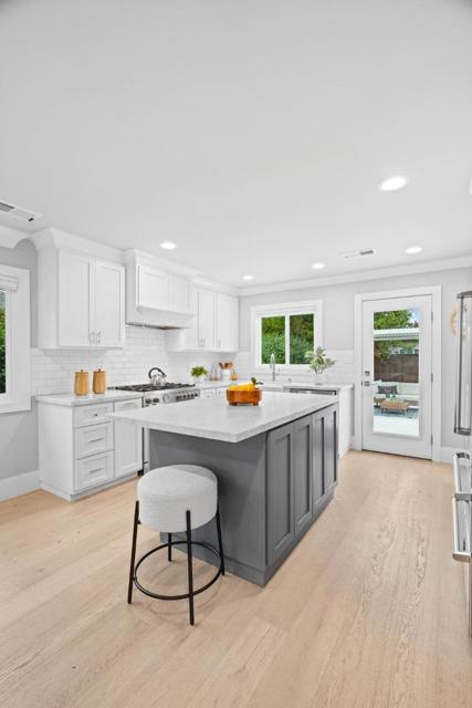 631 Wilson Court, Santa Clara CA: https://media.crmls.org/mediaz/45b9e6a5-0361-4e52-b98c-ece7970e17bc.jpg