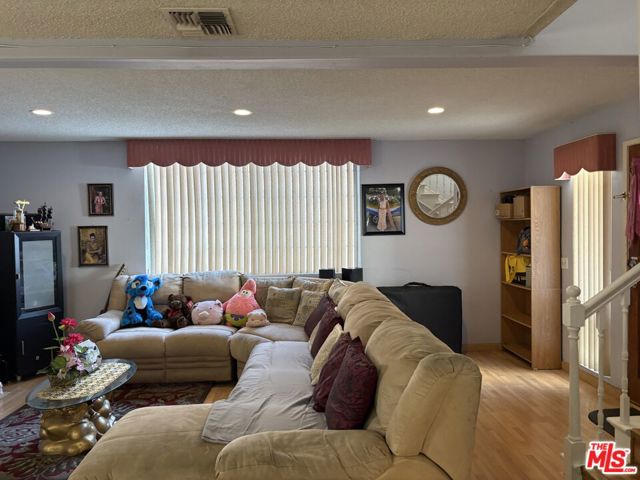 14411 Nordhoff Street, Panorama City CA: https://media.crmls.org/mediaz/45ba204f-ad78-4ace-8c52-8ba7eeb4d0c6.jpg