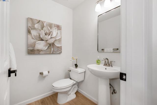 4120 Lucca Ct, Pleasanton CA: https://media.crmls.org/mediaz/45ba932c-5be8-491f-913b-aaf64b5ddf49.jpg
